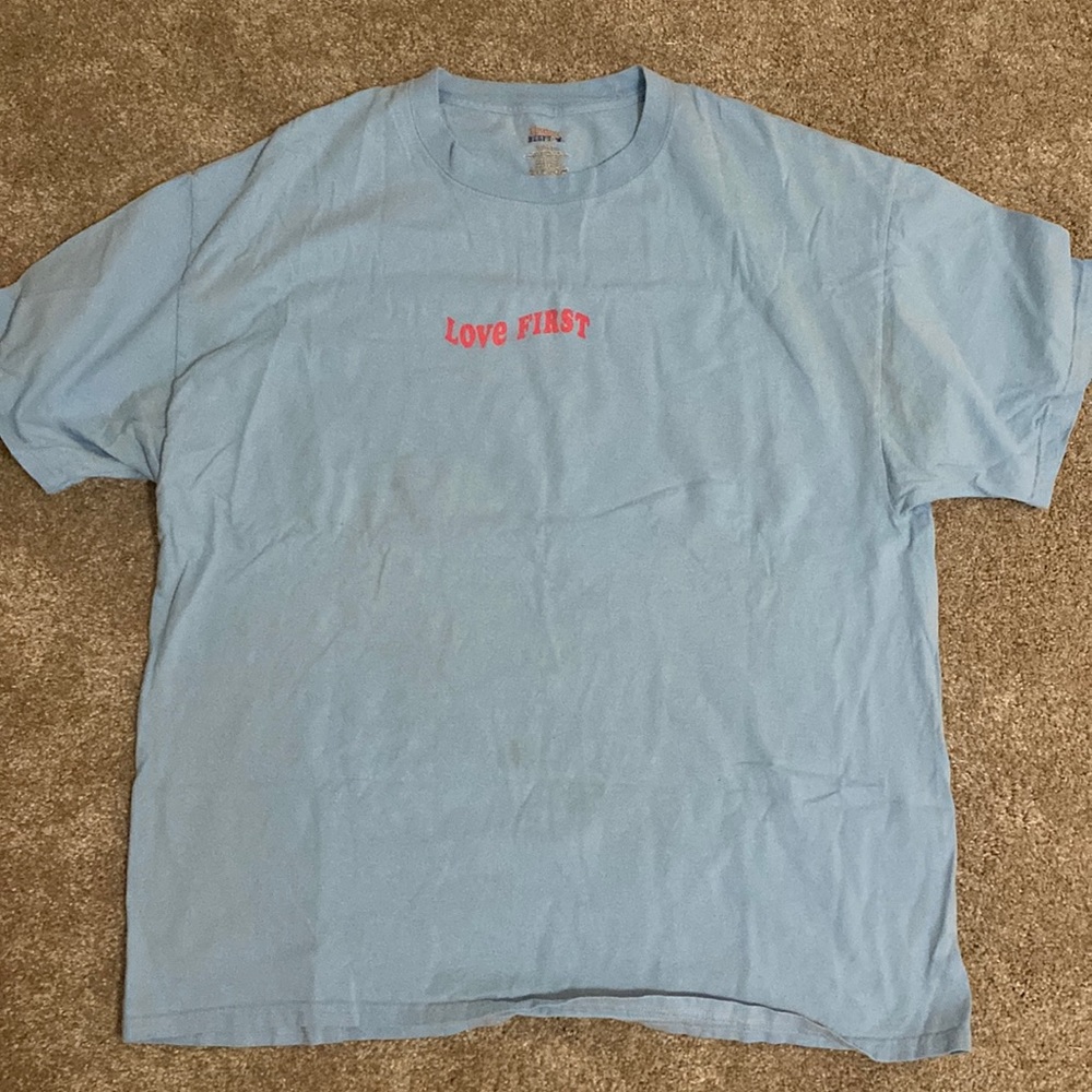 Oversize “Love First” shirt!